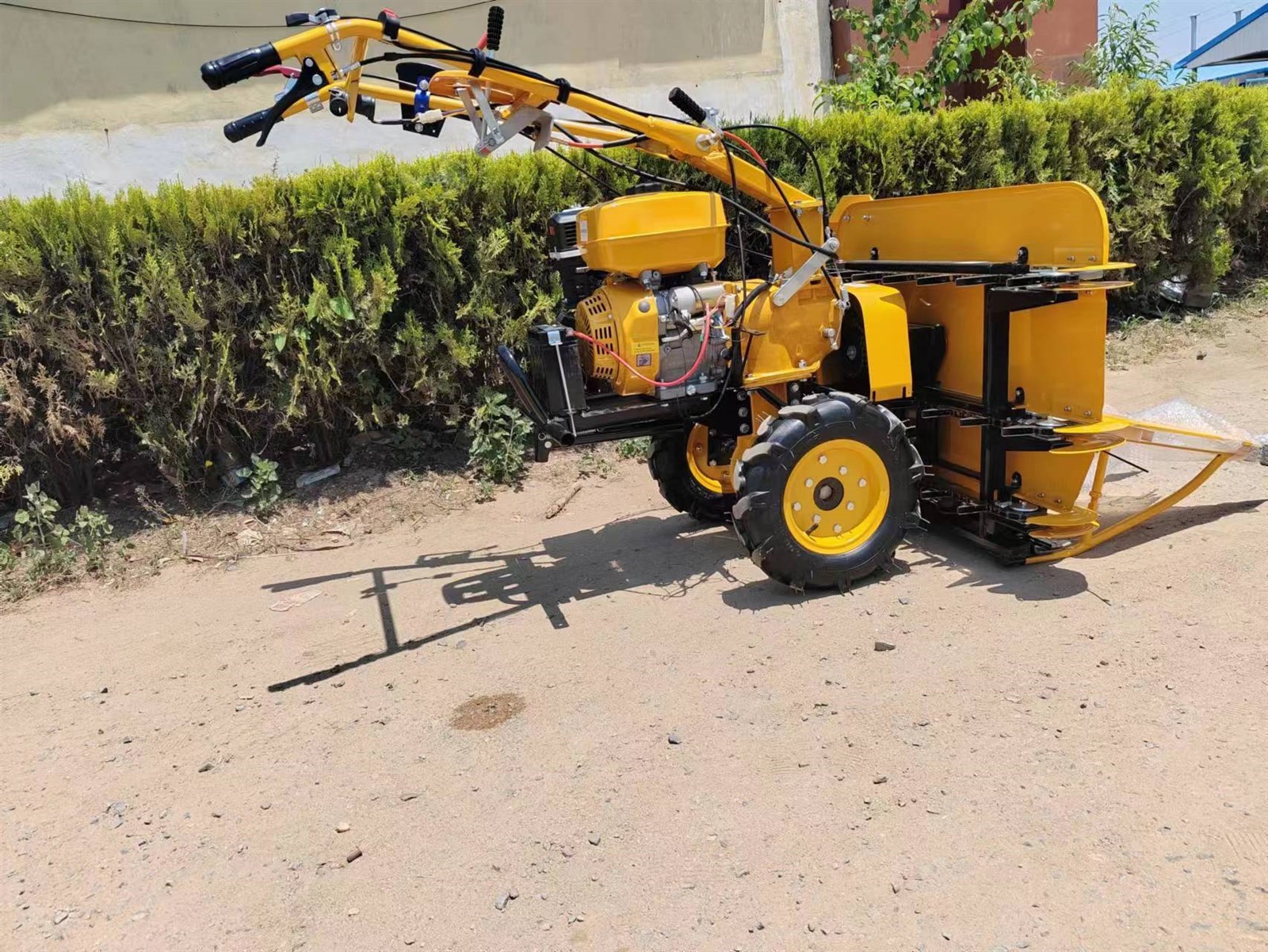 power tiller with reaper from China power tiller with reaper from China
